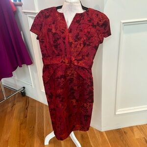 Red pattern dress, terrific fit NWT
